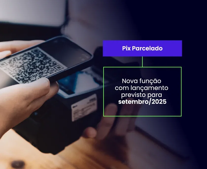 Foto de uma pessoa fazendo uma compra com o celular e na imagem o texto: Pix Parcelado - Nova função com lançamento previsto para setembro/2025